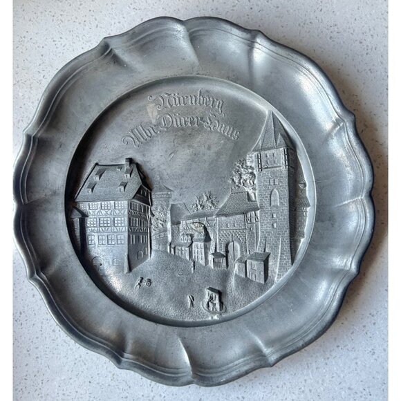 Pewter Plate Nürnberg Albr. Dürer Haus Design 9" D Artists Wall Plate Gift - Picture 1 of 12